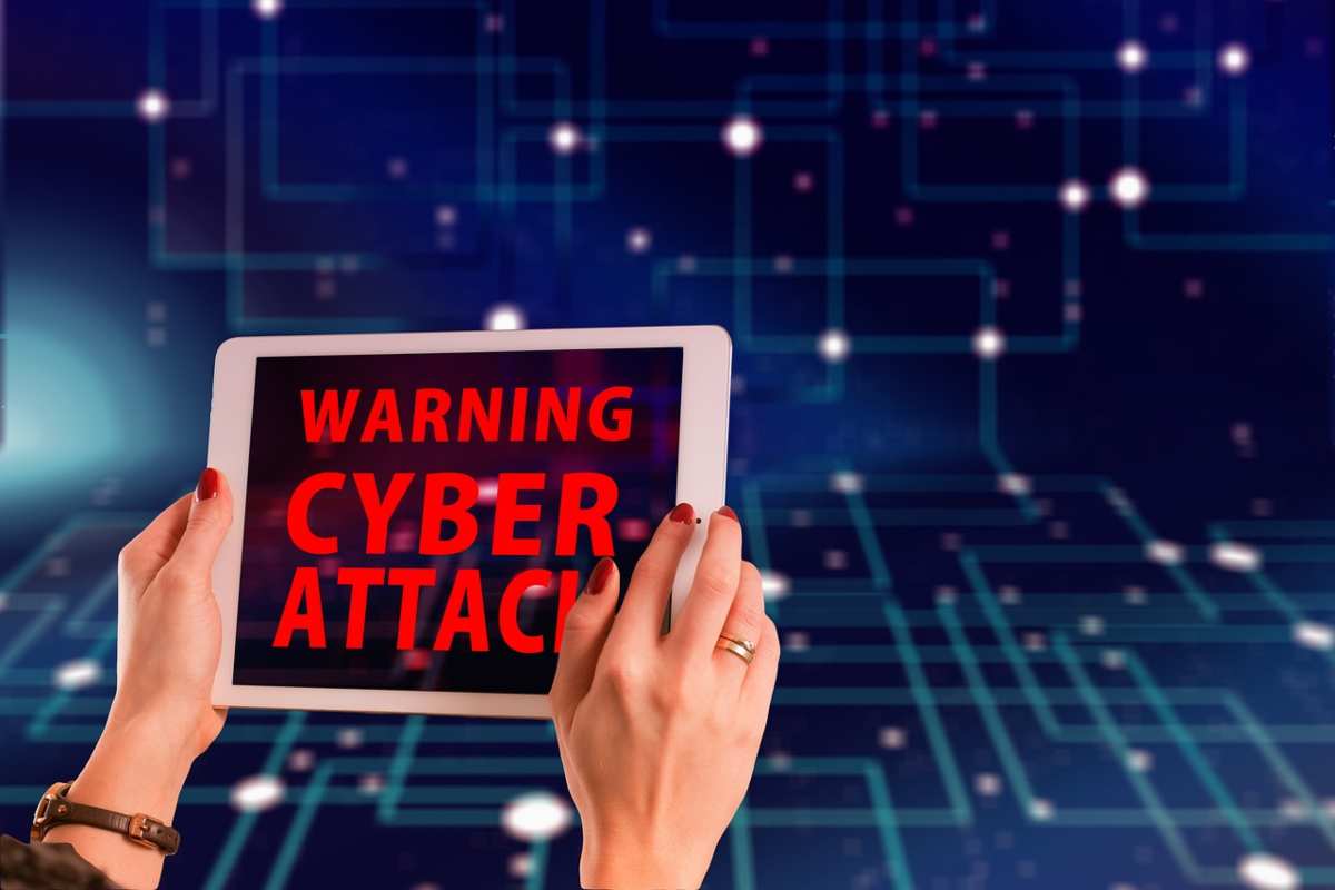 Sostituzione di massa di 23 milioni di Sim dopo un maxi attacco hacker: cosa è successo