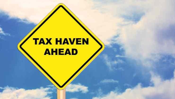 scritta su cartello giallo